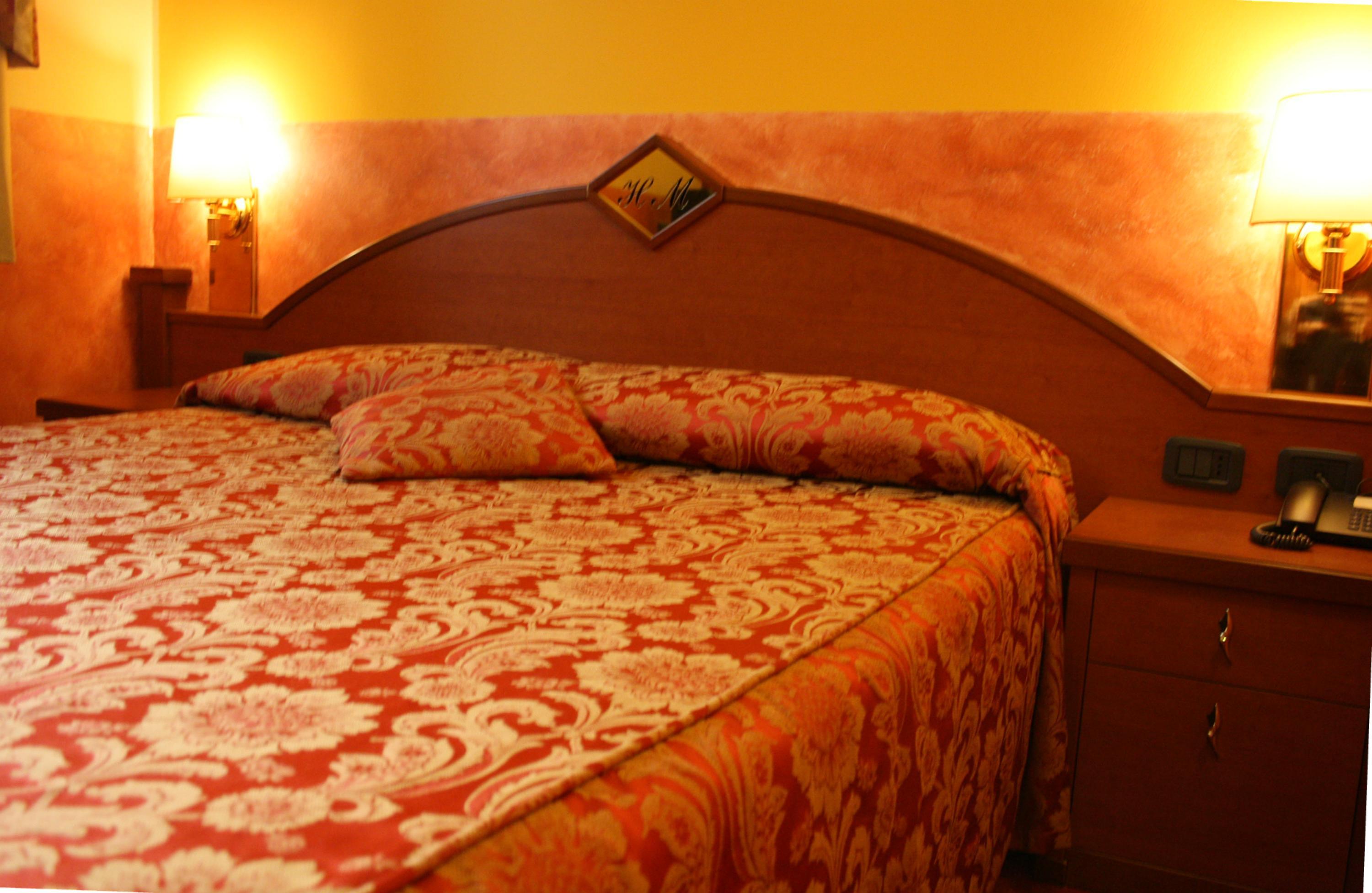 Hotel Majestic San Giuliano Milanese Esterno foto