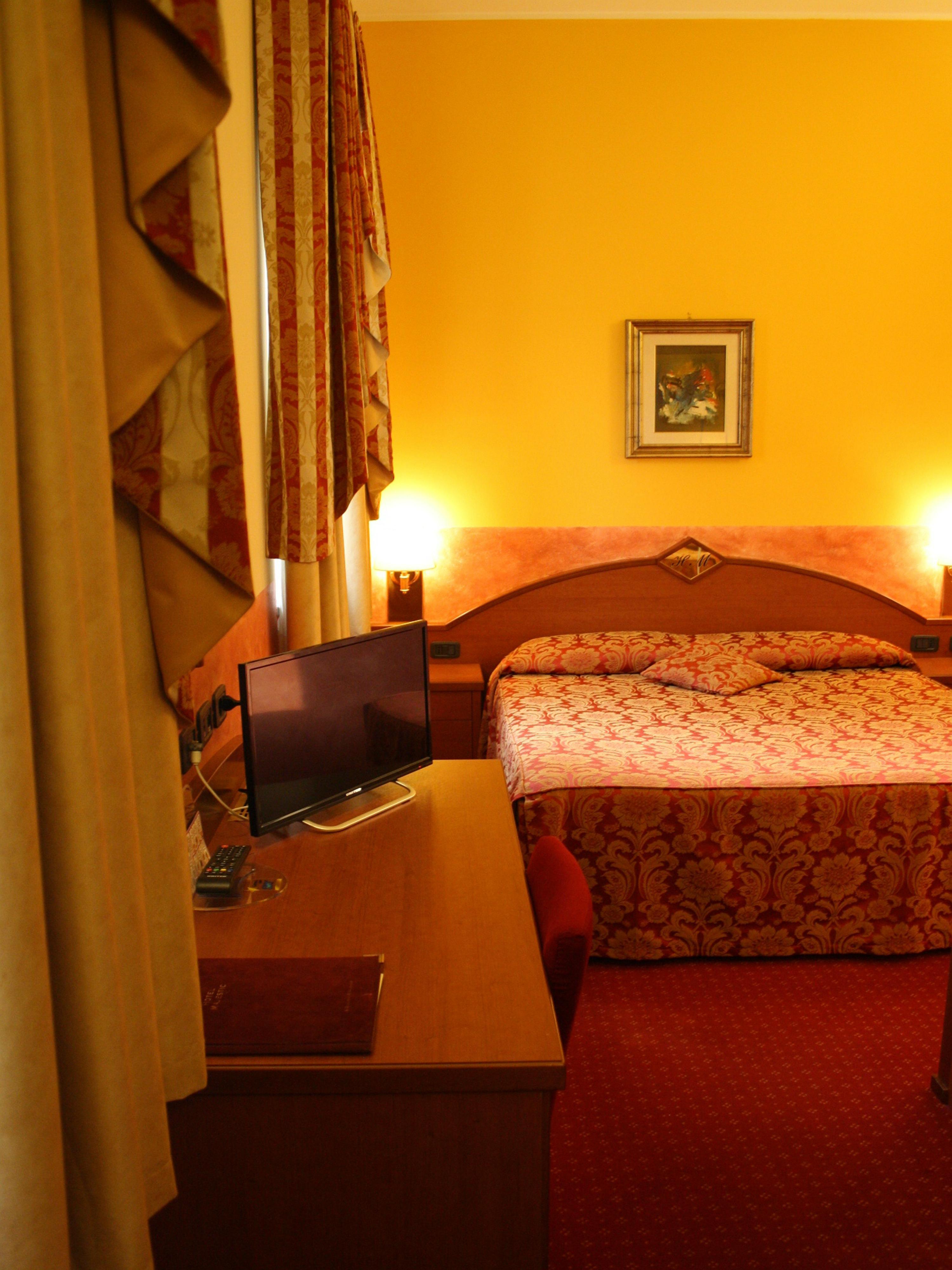 Hotel Majestic San Giuliano Milanese Esterno foto